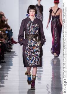 Paris Fashion Week - Maison Margiela Modenschau 205356 Marineau Starface 2016-03-02 Paris France Maison Margiela Fashion week ready to wear AW 2016. Defile de mode pret a porter printemps ete 2016. Maison Margiela. Editorial use only  Copyright: xMarineaux STAR_205356_039