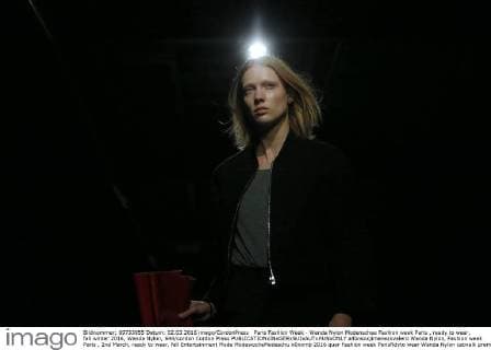 Paris Fashion Week - Wanda Nylon Modenschau Fashion week Paris , ready to wear, fall winter 2016, Wanda Nylon, 644 cordon Cordon Press  alfonsoxjimenezxvalero Wanda Nylon, Fashion week Paris , 2nd March, ready to wear, fall