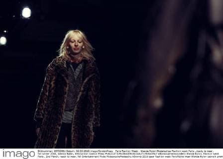 Paris Fashion Week - Wanda Nylon Modenschau Fashion week Paris , ready to wear, fall winter 2016, Wanda Nylon, 644 cordon Cordon Press  alfonsoxjimenezxvalero Wanda Nylon, Fashion week Paris , 2nd March, ready to wear, fall