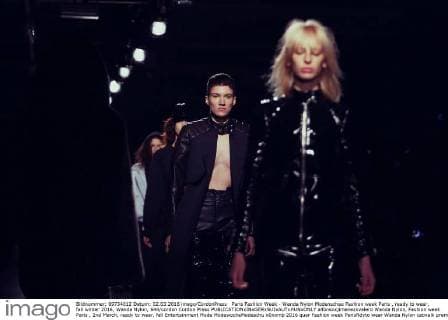 Paris Fashion Week - Wanda Nylon Modenschau Fashion week Paris , ready to wear, fall winter 2016, Wanda Nylon, 644 cordon Cordon Press  alfonsoxjimenezxvalero Wanda Nylon, Fashion week Paris , 2nd March, ready to wear, fall