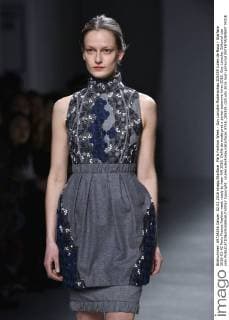 Paris Fashion Week - Guy Laroche Modenschau 205359 Julien de Rosa Starface 2016-03-02 Paris France Fashion week ready to wear AW 2016. Defile de mode pret a porter automne hiver 2016. Guy Laroche. Editorial use only  Copyright: xJulienxdexRosax xStarfacex STAR_205359_025