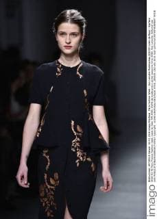 Paris Fashion Week - Guy Laroche Modenschau 205359 Julien de Rosa Starface 2016-03-02 Paris France Fashion week ready to wear AW 2016. Defile de mode pret a porter automne hiver 2016. Guy Laroche. Editorial use only  Copyright: xJulienxdexRosax xStarfacex STAR_205359_053