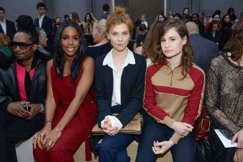 Paris Fashion Week - Promis besuchen Chloe Modenschau 205387 Serge Arnal Starface 2016-03-03 Paris France Fashion week ready to wear AW 2016. Defile de mode pret a porter automne hiver 2016. Chloe. People. Rowland, Kelly ( Destiny s Child ); Poesy, Clemence; Letissier, Heloise ( Christine and the Queens )  Copyright: xSergexArnalx xStarfacex STAR_205387_013