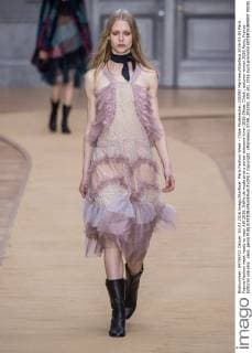 Paris Fashion Week - Chloe Modenschau 205392 Marineau Starface 2016-03-03 Paris France Fashion week ready to wear AW 2016. Defile de mode pret a porter automne hiver 2016.Chloe. Chloé , autumn-winter 2016 Paris, France Editorial use only _sans_perso  Copyright: xMarineaux STAR_205392_035