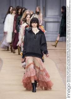 Paris Fashion Week - Chloe Modenschau 205392 Marineau Starface 2016-03-03 Paris France Fashion week ready to wear AW 2016. Defile de mode pret a porter automne hiver 2016.Chloe. Chloé , autumn-winter 2016 Paris, France Editorial use only _sans_perso  Copyright: xMarineaux STAR_205392_052
