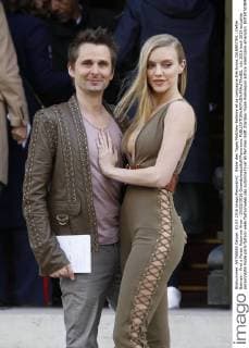 Bilder des Tages Matthew Bellamy et sa compagne Elle Evans CELEBRITES : Defile Balmain - Pret a Porter Automne Hiver - 03 03 2016 GwendolineLeGoff Panoramic 