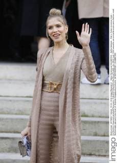 Elena Perminova CELEBRITES : Defile Balmain - Pret a Porter Automne Hiver - 03 03 2016 GwendolineLeGoff Panoramic 