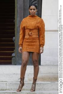 Kelly Rowland CELEBRITES : Defile Balmain - Pret a Porter Automne Hiver - 03 03 2016 GwendolineLeGoff Panoramic 
