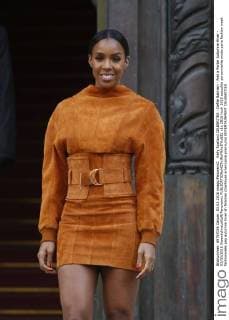Kelly Rowland CELEBRITES : Defile Balmain - Pret a Porter Automne Hiver - 03 03 2016 GwendolineLeGoff Panoramic 