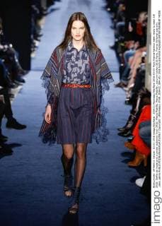 205422 Marineau Starface 2016-03-03 Paris France Fashion week ready to wear AW 2016. Defile de mode pret a porter automne hiver 2016. Alexis Mabille. Alexis Mabille , autumn-winter 2016 Paris, France Editorial use only _sans_perso  Copyright: xMarineaux STAR_205422_004