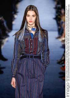 205422 Marineau Starface 2016-03-03 Paris France Fashion week ready to wear AW 2016. Defile de mode pret a porter automne hiver 2016. Alexis Mabille. Alexis Mabille , autumn-winter 2016 Paris, France Editorial use only _sans_perso  Copyright: xMarineaux STAR_205422_006
