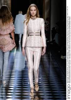 205420 Marineau Starface 2016-03-03 Paris France Fashion week ready to wear AW 2016. Defile de mode pret a porter automne hiver 2016.Balmain. Balmain , autumn-winter 2016 Paris, France Editorial use only  Copyright: xMarineaux STAR_205420_013