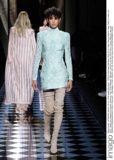 205420 Marineau Starface 2016-03-03 Paris France Fashion week ready to wear AW 2016. Defile de mode pret a porter automne hiver 2016.Balmain. Balmain , autumn-winter 2016 Paris, France Editorial use only  Copyright: xMarineaux STAR_205420_019