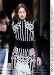 205420 Marineau Starface 2016-03-03 Paris France Fashion week ready to wear AW 2016. Defile de mode pret a porter automne hiver 2016.Balmain. Balmain , autumn-winter 2016 Paris, France Editorial use only Hadid, Gigi  Copyright: xMarineaux STAR_205420_040