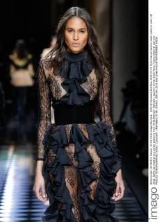 205420 Marineau Starface 2016-03-03 Paris France Fashion week ready to wear AW 2016. Defile de mode pret a porter automne hiver 2016.Balmain. Balmain , autumn-winter 2016 Paris, France Editorial use only  Copyright: xMarineaux STAR_205420_059