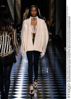 205420 Marineau Starface 2016-03-03 Paris France Fashion week ready to wear AW 2016. Defile de mode pret a porter automne hiver 2016.Balmain. Balmain , autumn-winter 2016 Paris, France Editorial use only  Copyright: xMarineaux STAR_205420_069