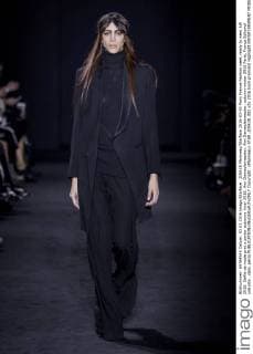 205428 Marineau Starface 2016-03-03 Paris France Fashion week ready to wear AW 2016. Defile de mode pret a porter automne hiver 2016. Ann Demeulemeester. Ann Demeulemeester, autumn-winter 2016 Paris, France Editorial use only _sans_perso  Copyright: xMarineaux STAR_205428_002