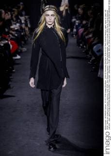 205428 Marineau Starface 2016-03-03 Paris France Fashion week ready to wear AW 2016. Defile de mode pret a porter automne hiver 2016. Ann Demeulemeester. Ann Demeulemeester, autumn-winter 2016 Paris, France Editorial use only _sans_perso  Copyright: xMarineaux STAR_205428_028