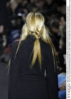 205428 Marineau Starface 2016-03-03 Paris France Fashion week ready to wear AW 2016. Defile de mode pret a porter automne hiver 2016. Ann Demeulemeester. Ann Demeulemeester, autumn-winter 2016 Paris, France Editorial use only _sans_perso  Copyright: xMarineaux STAR_205428_030