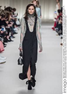 205429 Marineau Starface 2016-03-03 Paris France Fashion week ready to wear AW 2016. Defile de mode pret a porter automne hiver 2016. Lanvin. Lanvin , autumn-winter 2016 Paris, France Editorial use only _sans_perso  Copyright: xMarineaux STAR_205429_010