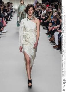 205429 Marineau Starface 2016-03-03 Paris France Fashion week ready to wear AW 2016. Defile de mode pret a porter automne hiver 2016. Lanvin. Lanvin , autumn-winter 2016 Paris, France Editorial use only _sans_perso  Copyright: xMarineaux STAR_205429_012