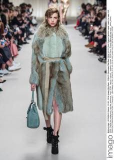 205429 Marineau Starface 2016-03-03 Paris France Fashion week ready to wear AW 2016. Defile de mode pret a porter automne hiver 2016. Lanvin. Lanvin , autumn-winter 2016 Paris, France Editorial use only _sans_perso  Copyright: xMarineaux STAR_205429_013