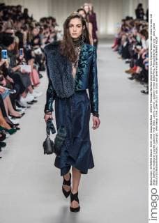 205429 Marineau Starface 2016-03-03 Paris France Fashion week ready to wear AW 2016. Defile de mode pret a porter automne hiver 2016. Lanvin. Lanvin , autumn-winter 2016 Paris, France Editorial use only _sans_perso  Copyright: xMarineaux STAR_205429_027