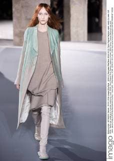 205433 Marineau Starface 2016-03-03 Paris France Fashion week ready to wear AW 2016. Defile de mode pret a porter automne hiver 2016. Rick Owens Rick Owens, autumn-winter 2016 Paris, France Editorial use only _sans_perso  Copyright: xMarineaux STAR_205433_010