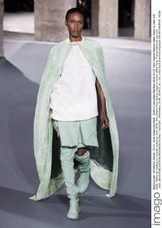 205433 Marineau Starface 2016-03-03 Paris France Fashion week ready to wear AW 2016. Defile de mode pret a porter automne hiver 2016. Rick Owens Rick Owens, autumn-winter 2016 Paris, France Editorial use only _sans_perso  Copyright: xMarineaux STAR_205433_011