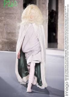 205433 Marineau Starface 2016-03-03 Paris France Fashion week ready to wear AW 2016. Defile de mode pret a porter automne hiver 2016. Rick Owens Rick Owens, autumn-winter 2016 Paris, France Editorial use only _sans_perso  Copyright: xMarineaux STAR_205433_013