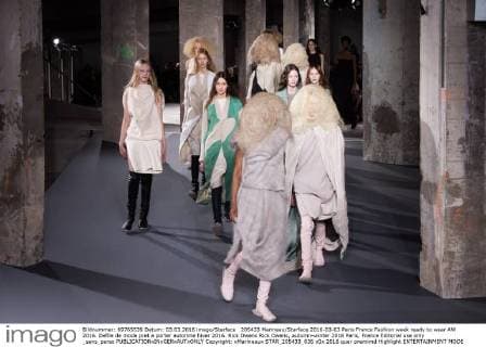 205433 Marineau Starface 2016-03-03 Paris France Fashion week ready to wear AW 2016. Defile de mode pret a porter automne hiver 2016. Rick Owens Rick Owens, autumn-winter 2016 Paris, France Editorial use only _sans_perso  Copyright: xMarineaux STAR_205433_036