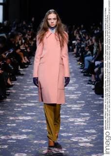 Paris Fashion Week - Rochas Modenschau 205434 Marineau Starface 2016-03-03 Paris France Fashion week ready to wear AW 2016. Defile de mode pret a porter automne hiver 2016. Rochas. Rochas, autumn-winter 2016 Paris, France Editorial use only _sans_perso  Copyright: xMarineaux STAR_205434_003