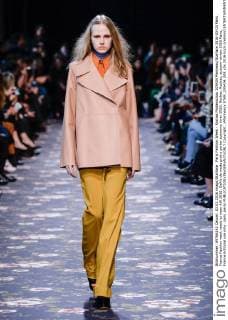 Paris Fashion Week - Rochas Modenschau 205434 Marineau Starface 2016-03-03 Paris France Fashion week ready to wear AW 2016. Defile de mode pret a porter automne hiver 2016. Rochas. Rochas, autumn-winter 2016 Paris, France Editorial use only _sans_perso  Copyright: xMarineaux STAR_205434_008