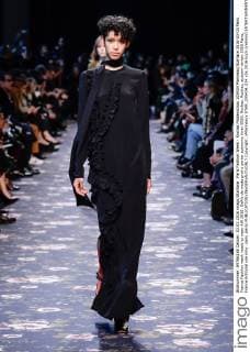 Paris Fashion Week - Rochas Modenschau 205434 Marineau Starface 2016-03-03 Paris France Fashion week ready to wear AW 2016. Defile de mode pret a porter automne hiver 2016. Rochas. Rochas, autumn-winter 2016 Paris, France Editorial use only _sans_perso  Copyright: xMarineaux STAR_205434_034