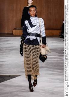 Paris Fashion Week - Loewe Modenschau 205440 Marineau Starface 2016-03-04 Paris France Fashion week ready to wear AW 2016. Defile de mode pret a porter automne hiver 2016. Loewe. Loewe , autumn-winter 2016 Paris, France Editorial use only _sans_perso  Copyright: xMarineaux STAR_205440_004