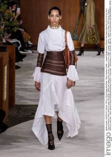 Paris Fashion Week - Loewe Modenschau 205440 Marineau Starface 2016-03-04 Paris France Fashion week ready to wear AW 2016. Defile de mode pret a porter automne hiver 2016. Loewe. Loewe , autumn-winter 2016 Paris, France Editorial use only _sans_perso  Copyright: xMarineaux STAR_205440_008