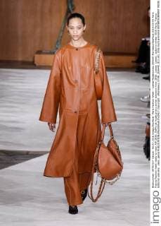 Paris Fashion Week - Loewe Modenschau 205440 Marineau Starface 2016-03-04 Paris France Fashion week ready to wear AW 2016. Defile de mode pret a porter automne hiver 2016. Loewe. Loewe , autumn-winter 2016 Paris, France Editorial use only _sans_perso  Copyright: xMarineaux STAR_205440_012