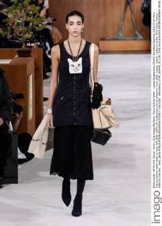 Paris Fashion Week - Loewe Modenschau 205440 Marineau Starface 2016-03-04 Paris France Fashion week ready to wear AW 2016. Defile de mode pret a porter automne hiver 2016. Loewe. Loewe , autumn-winter 2016 Paris, France Editorial use only _sans_perso  Copyright: xMarineaux STAR_205440_013