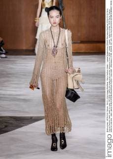 Paris Fashion Week - Loewe Modenschau 205440 Marineau Starface 2016-03-04 Paris France Fashion week ready to wear AW 2016. Defile de mode pret a porter automne hiver 2016. Loewe. Loewe , autumn-winter 2016 Paris, France Editorial use only _sans_perso  Copyright: xMarineaux STAR_205440_027