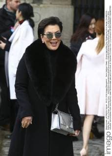 Paris Fashion Week - Promis besuchen Dior Modenschau Kris Jenner CELEBRITES : Defile Dior - Pret a Porter Automne Hiver - 04 03 2016 GwendolineLeGoff Panoramic 
