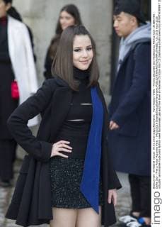 Paris Fashion Week - Promis besuchen Dior Modenschau Marina Kaye CELEBRITES : Defile Dior - Pret a Porter Automne Hiver - 04 03 2016 GwendolineLeGoff Panoramic 