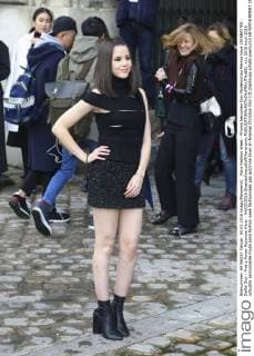 Paris Fashion Week - Promis besuchen Dior Modenschau Marina Kaye CELEBRITES : Defile Dior - Pret a Porter Automne Hiver - 04 03 2016 GwendolineLeGoff Panoramic 