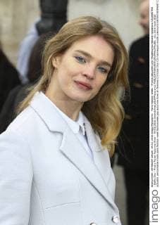 Paris Fashion Week - Promis besuchen Dior Modenschau Natalia Vodianova CELEBRITES : Defile Dior - Pret a Porter Automne Hiver - 04 03 2016 GwendolineLeGoff Panoramic 