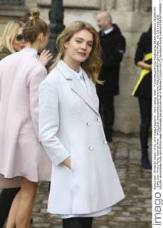 Paris Fashion Week - Promis besuchen Dior Modenschau Natalia Vodianova CELEBRITES : Defile Dior - Pret a Porter Automne Hiver - 04 03 2016 GwendolineLeGoff Panoramic 