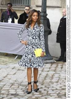 Paris Fashion Week - Promis besuchen Dior Modenschau Naomie Harris CELEBRITES : Defile Dior - Pret a Porter Automne Hiver - 04 03 2016 GwendolineLeGoff Panoramic 