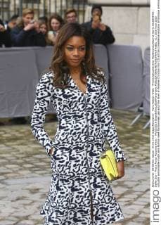 Paris Fashion Week - Promis besuchen Dior Modenschau Naomie Harris CELEBRITES : Defile Dior - Pret a Porter Automne Hiver - 04 03 2016 GwendolineLeGoff Panoramic 