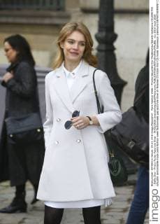 Paris Fashion Week - Promis besuchen Dior Modenschau Natalia Vodianova CELEBRITES : Defile Dior - Pret a Porter Automne Hiver - 04 03 2016 GwendolineLeGoff Panoramic 