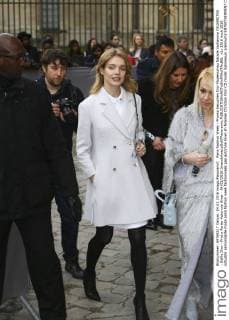 Paris Fashion Week - Promis besuchen Dior Modenschau Natalia Vodianova CELEBRITES : Defile Dior - Pret a Porter Automne Hiver - 04 03 2016 GwendolineLeGoff Panoramic 