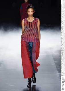 Paris Fashion Week - Issey Miyake Modenschau 205451 Marineau Starface 2016-03-04 Paris France Fashion week ready to wear AW 2016. Defile de mode pret a porter automne hiver 2016. Issey Miyake. Issey Miyake, autumn-winter 2016 Paris, France _sans_perso  Copyright: xMarineaux STAR_205451_007
