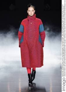 Paris Fashion Week - Issey Miyake Modenschau 205451 Marineau Starface 2016-03-04 Paris France Fashion week ready to wear AW 2016. Defile de mode pret a porter automne hiver 2016. Issey Miyake. Issey Miyake, autumn-winter 2016 Paris, France _sans_perso  Copyright: xMarineaux STAR_205451_008